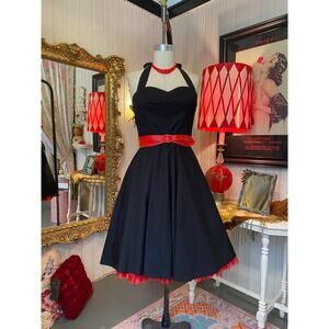 Vintage Y2K 50s style fit and flare dress black halter lace up full skirt med 28